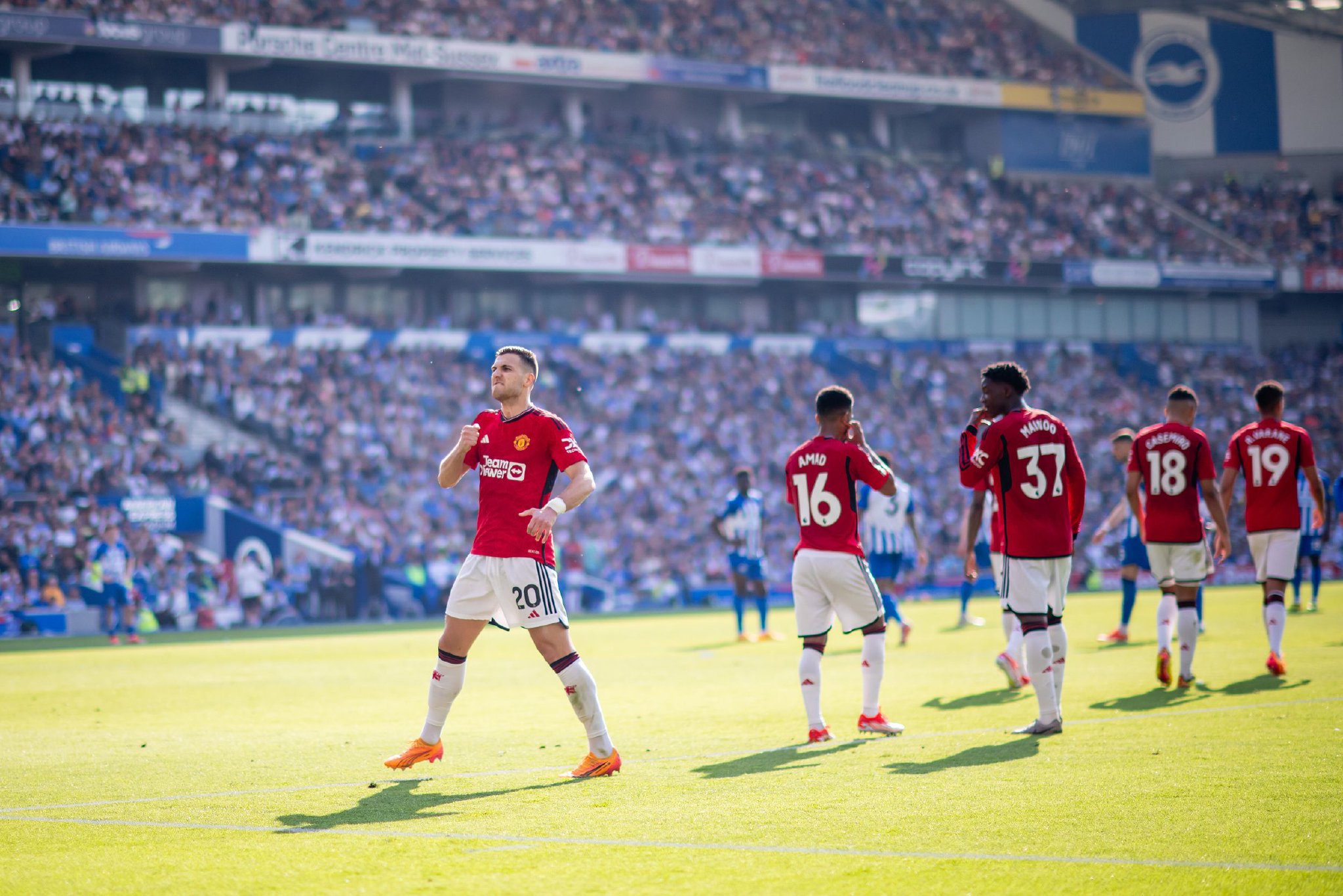 这不禁让人 这不禁让人